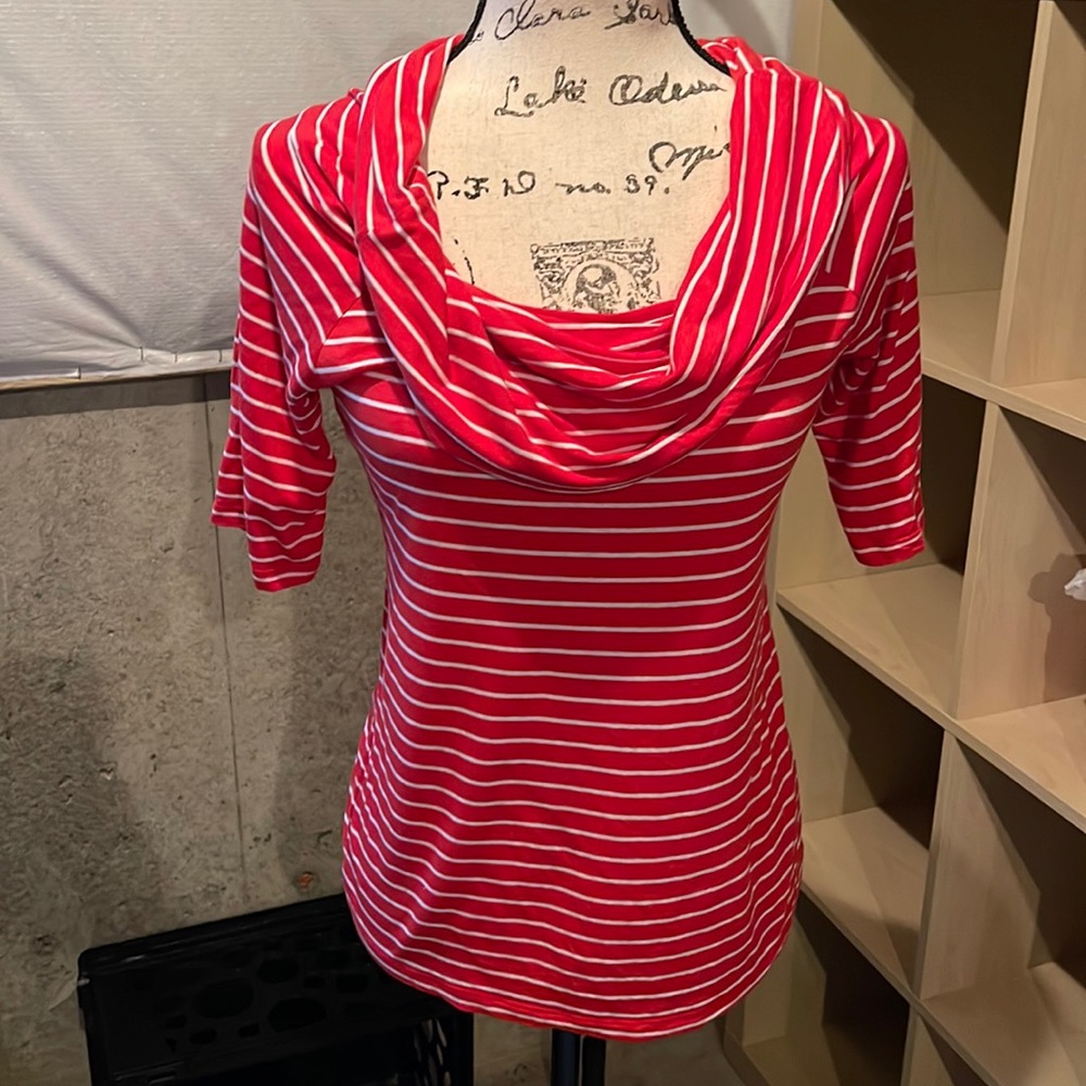 Ann Taylor GUC red stripe shirt sze medium